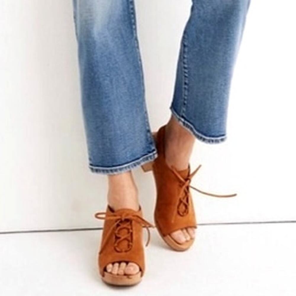 Madewell The Cecilia Lace-Up chunky wooden sole Clog bittersweet color, size 6